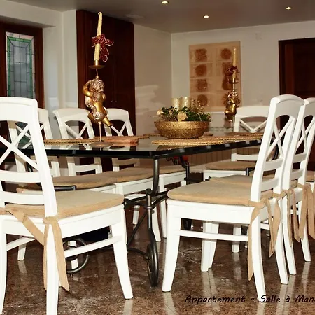 Apartament Appartement Atypique